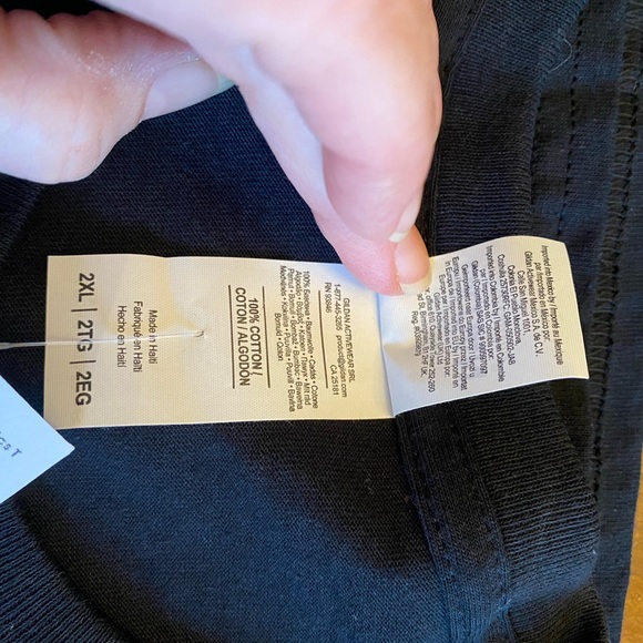 Men’s t-shirt sz 2XL Black “Future Fossil Older Than Dirt” Waco Mammoth Museum - Picture 3 of 5